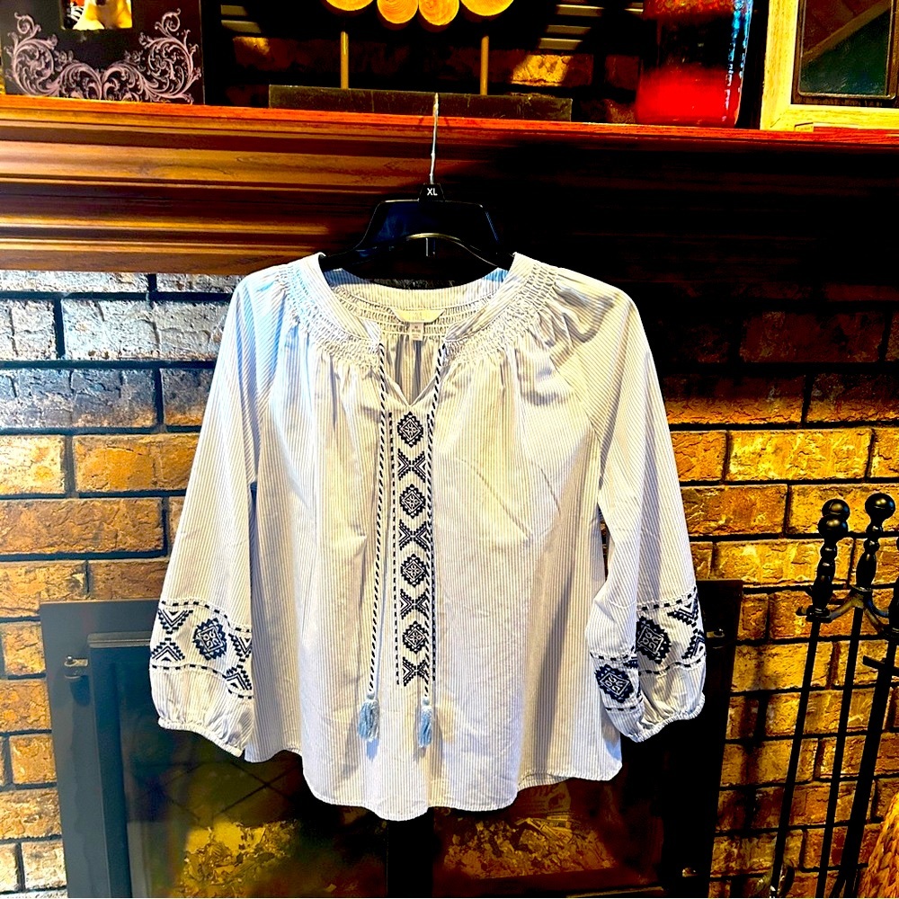 Time and Tru blouse